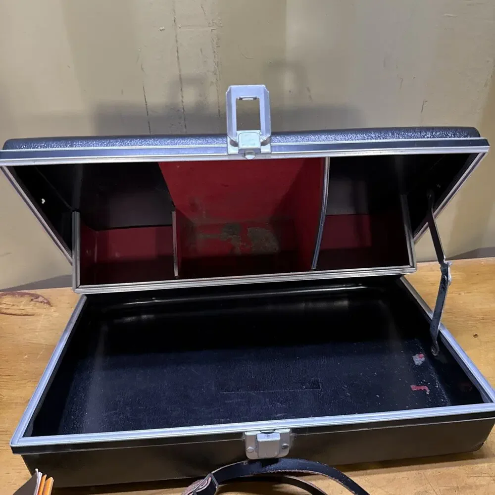 Polaroid 250 Automatic Land Camera Zeiss Complete Kit Case Film Flash & More